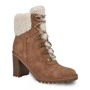 NINE West boots size 6,5  M